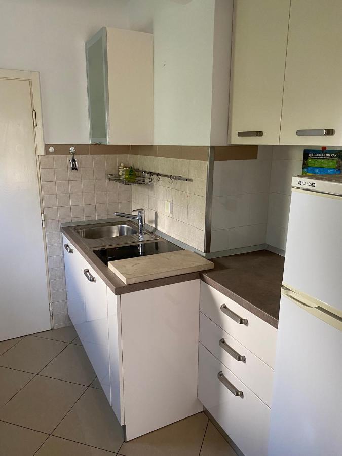Apartmani Sara Omišalj Eksteriør billede
